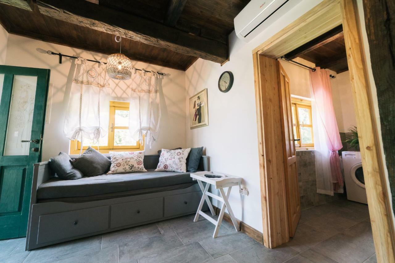 Вілла Plitvice Chalet Korana Екстер'єр фото